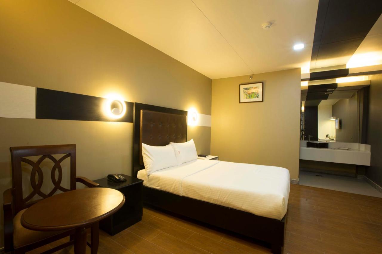 The Lucky 9 Budget Hotel Tagum Exterior foto