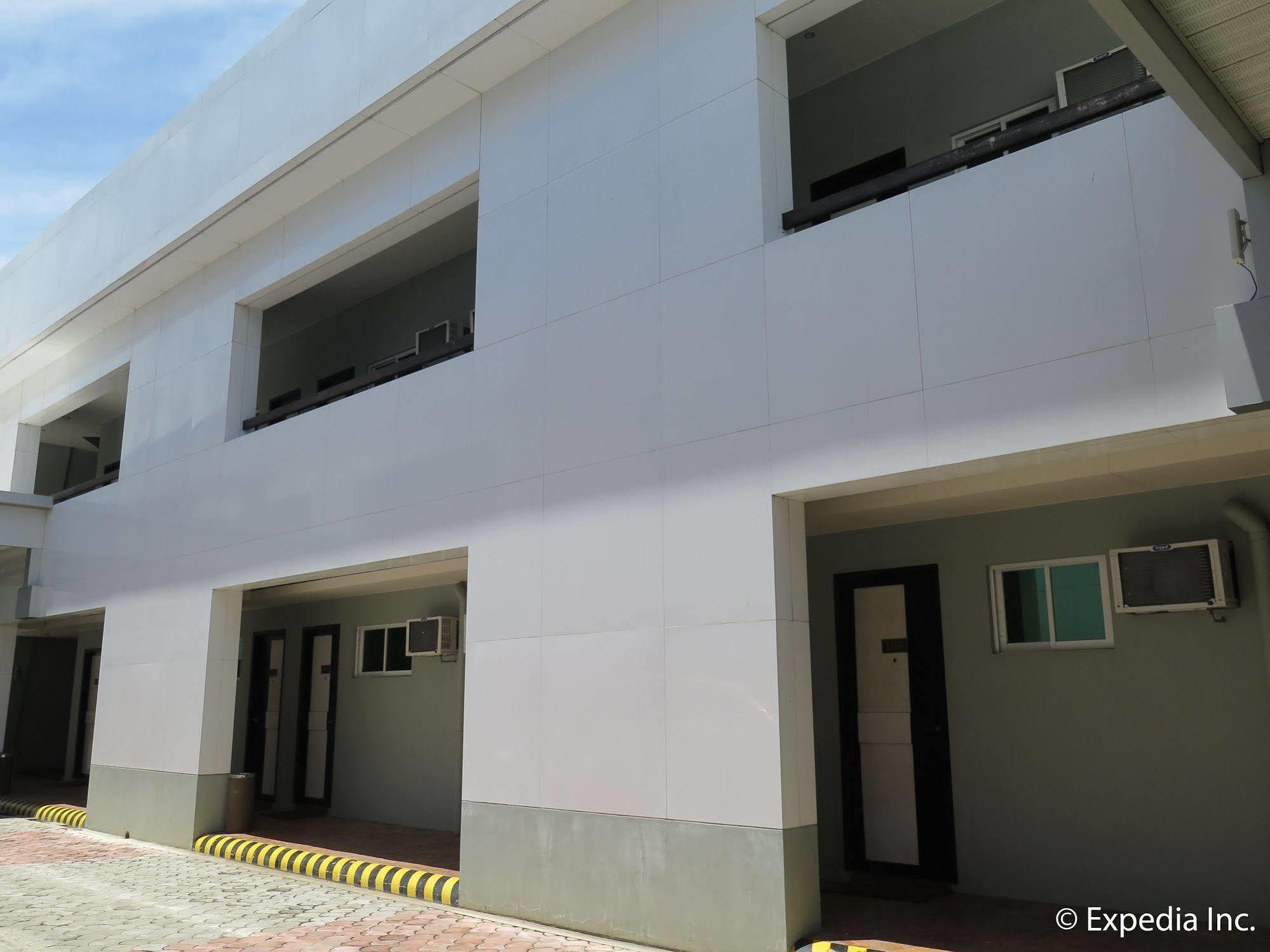 The Lucky 9 Budget Hotel Tagum Exterior foto