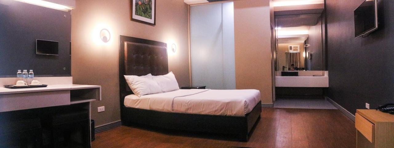 The Lucky 9 Budget Hotel Tagum Exterior foto