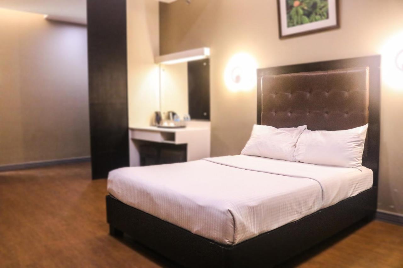 The Lucky 9 Budget Hotel Tagum Exterior foto